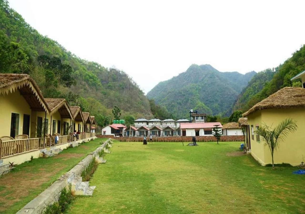Nakshtra Resort Birbhaddar Exterior photo